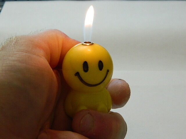 Happy Face Butane Lighter Smiley Face Be Happy USA Stocked And Shipped