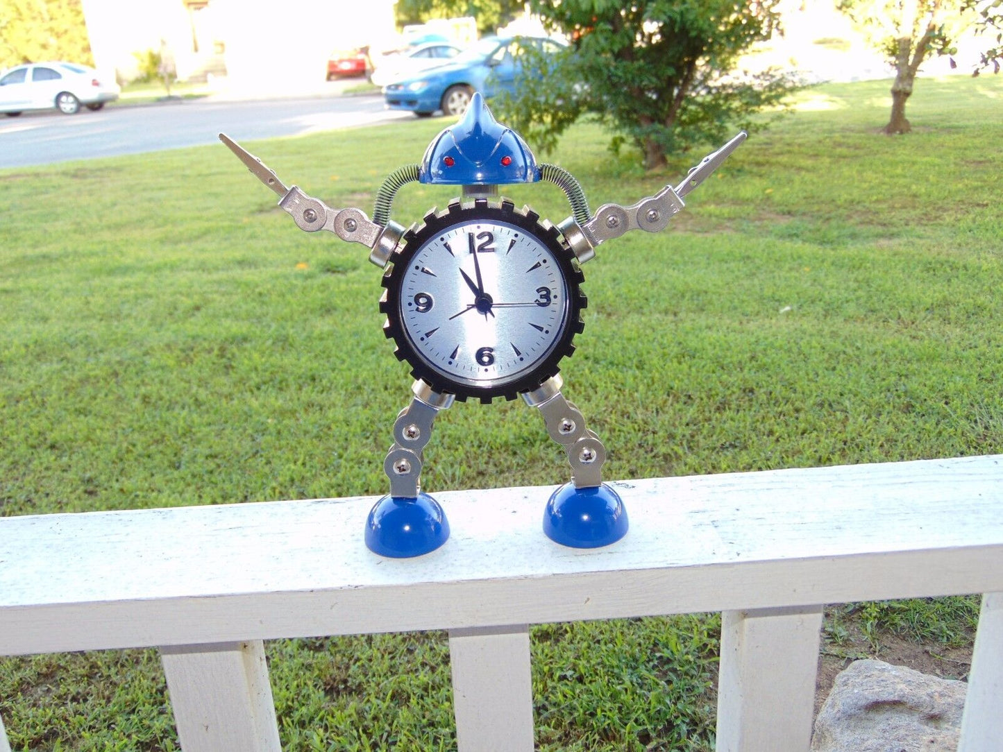 Large Robot Gear Alarm Clock With Alligator Clips Hands USA Stocked & Shipped