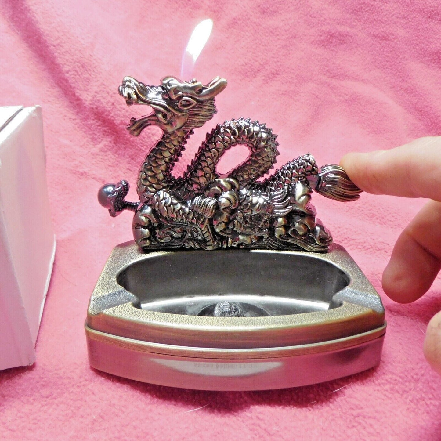 Novelty Dragon Shape Ashtray Lighter Refillable Butane USA Stocked And Shipped